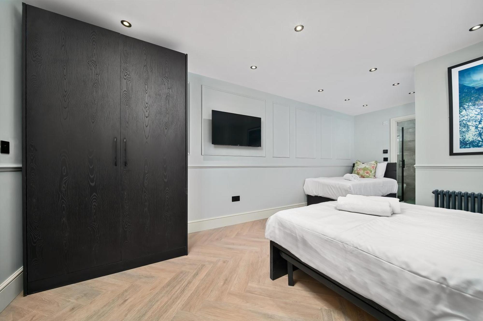 Nine Elms Modern Studio Apartments London Exterior photo