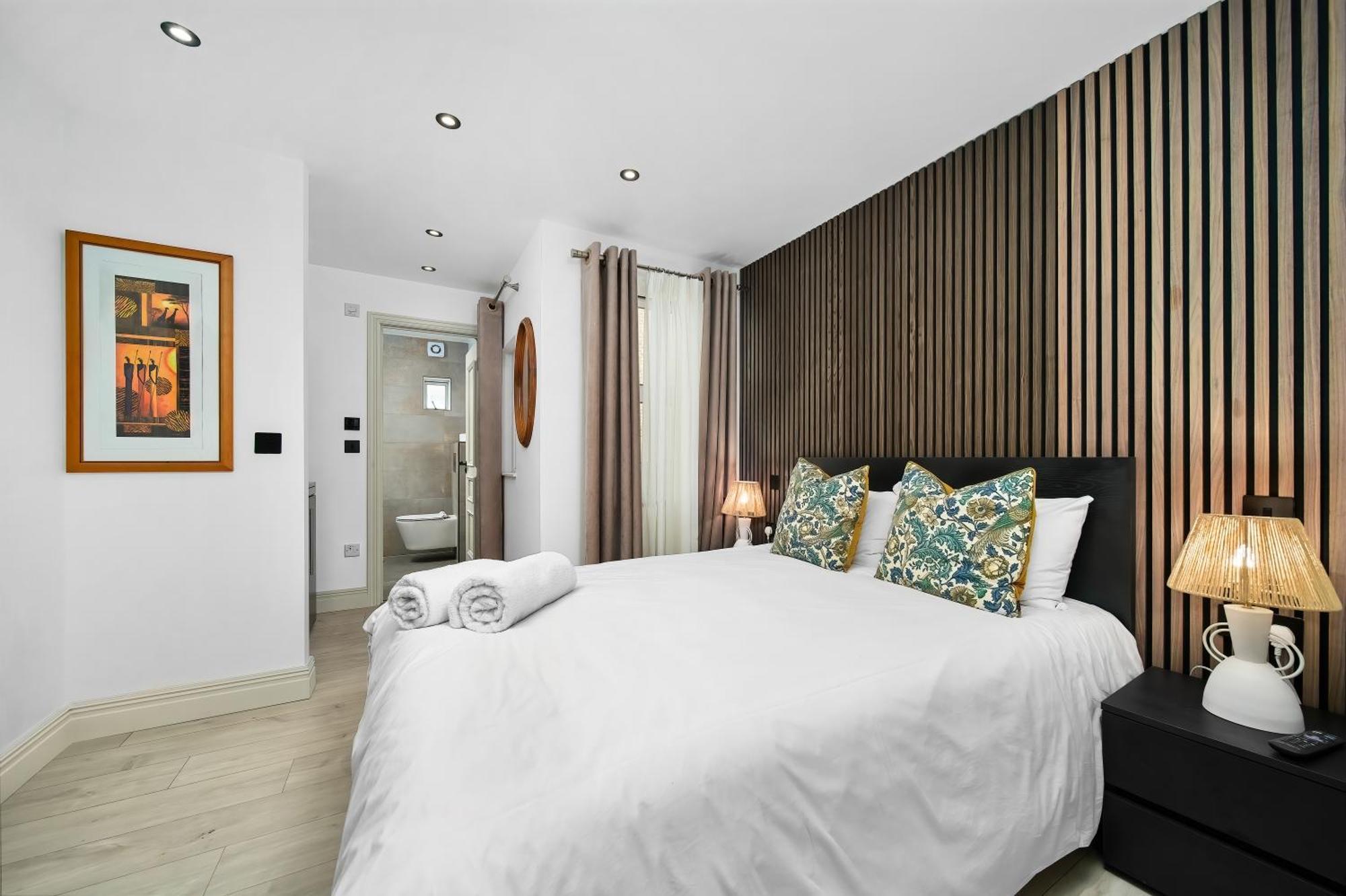 Nine Elms Modern Studio Apartments London Exterior photo