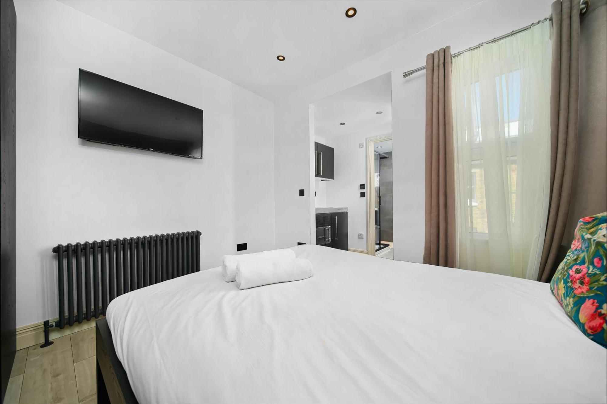 Nine Elms Modern Studio Apartments London Exterior photo