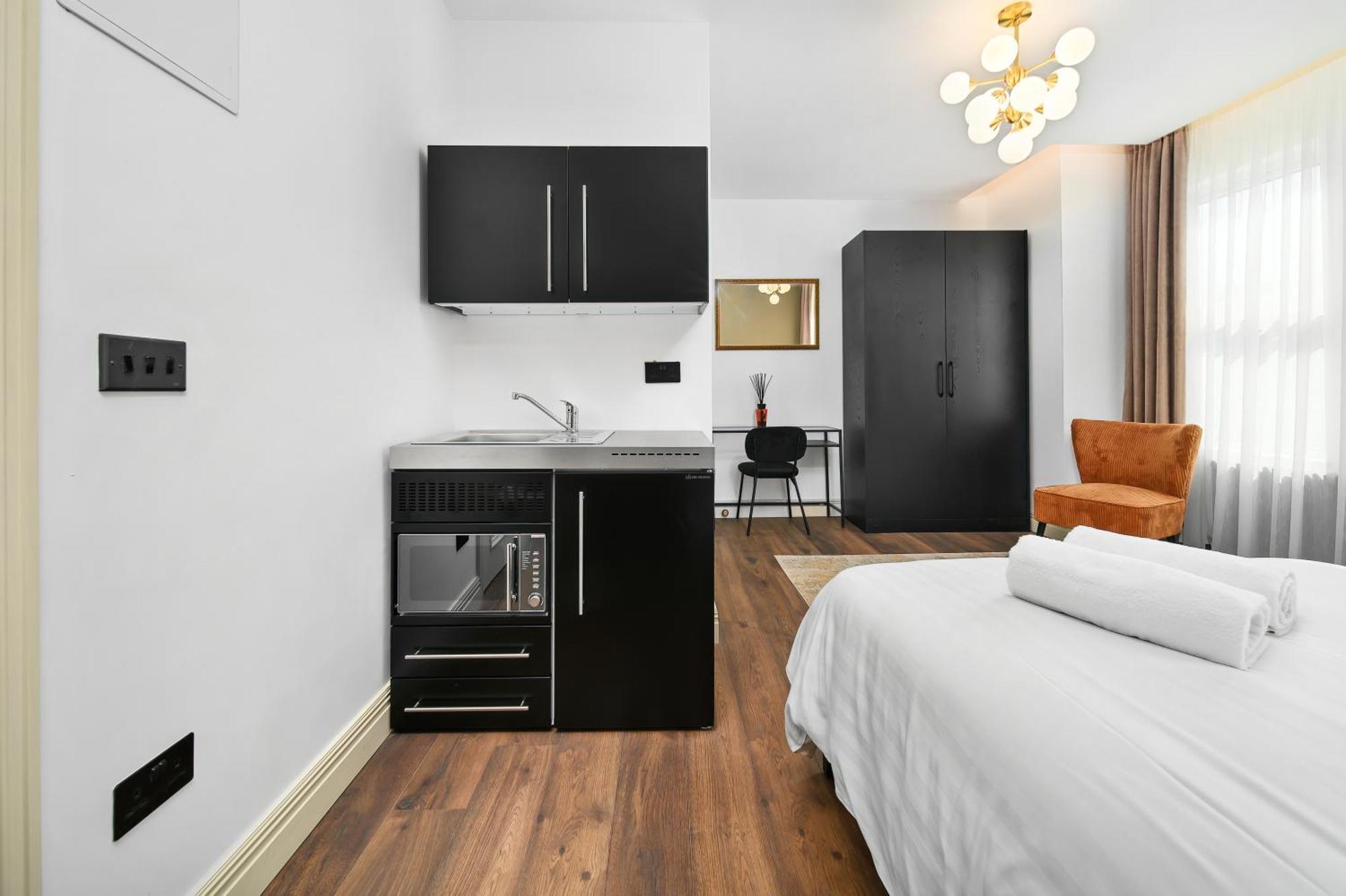 Nine Elms Modern Studio Apartments London Exterior photo
