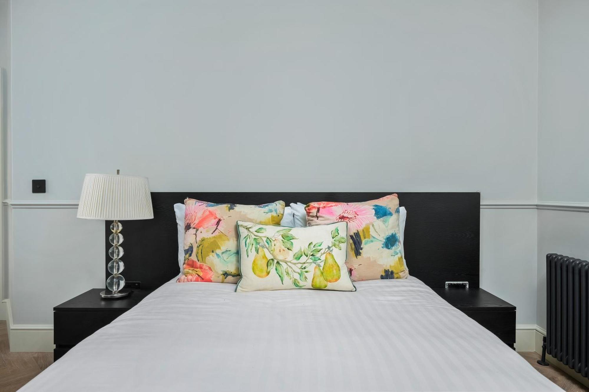 Nine Elms Modern Studio Apartments London Exterior photo